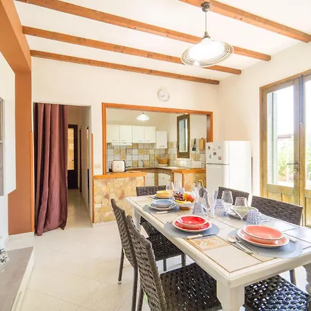 3 Bedroom In Σπίτι διακοπών *