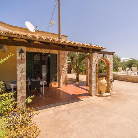 Σπίτι διακοπών 3 Bedroom In Menfi