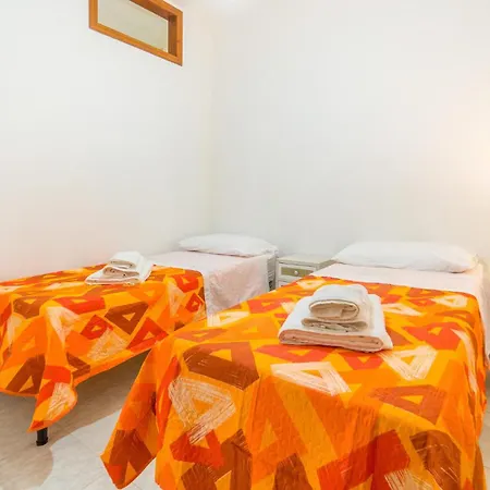 3 Bedroom In * Menfi